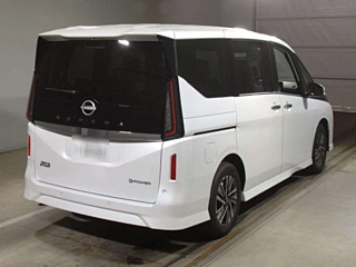NISSAN SERENA 2025