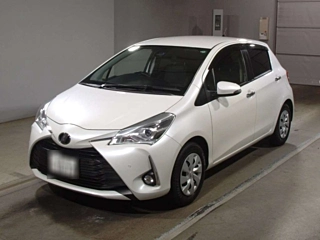 TOYOTA VITZ 2019