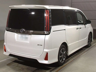 TOYOTA NOAH 2019