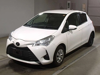 TOYOTA VITZ 2018