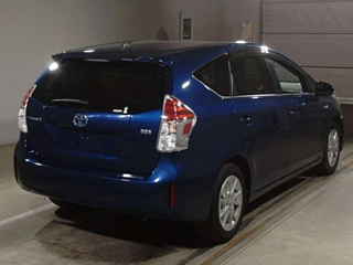 TOYOTA PRIUS ALPHA 2015