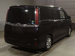 TOYOTA NOAH 2017