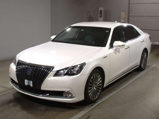TOYOTA CROWN 2016