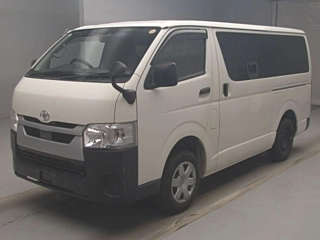 TOYOTA HIACE VAN 2020