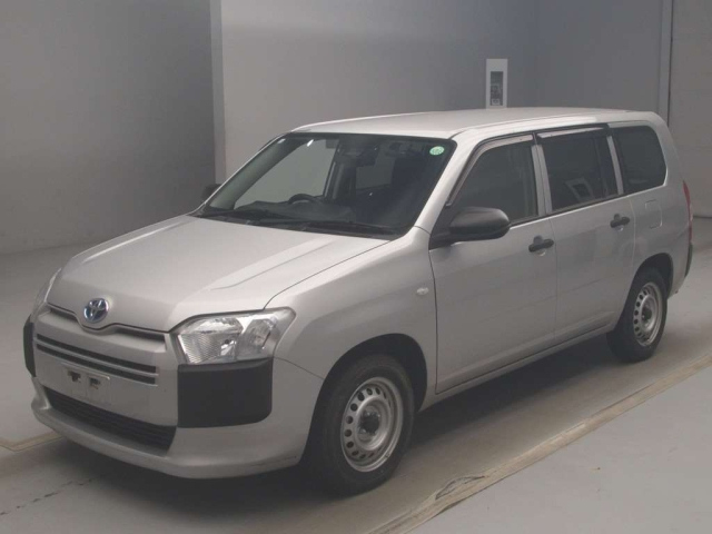 TOYOTA PROBOX 2022