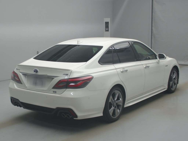TOYOTA CROWN 2018