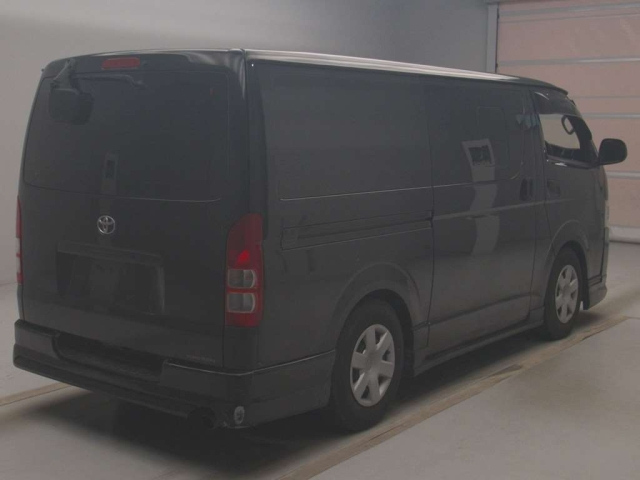 TOYOTA HIACE VAN 2015