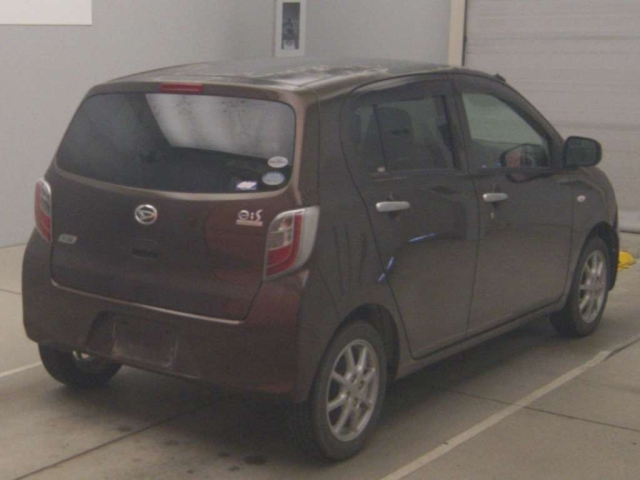 DAIHATSU MIRA E S 2011