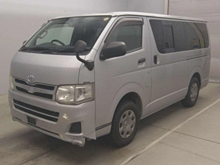 TOYOTA REGIUS ACE VAN 2011