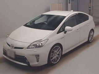 TOYOTA PRIUS 2013