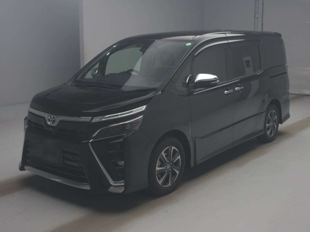 TOYOTA VOXY 2020