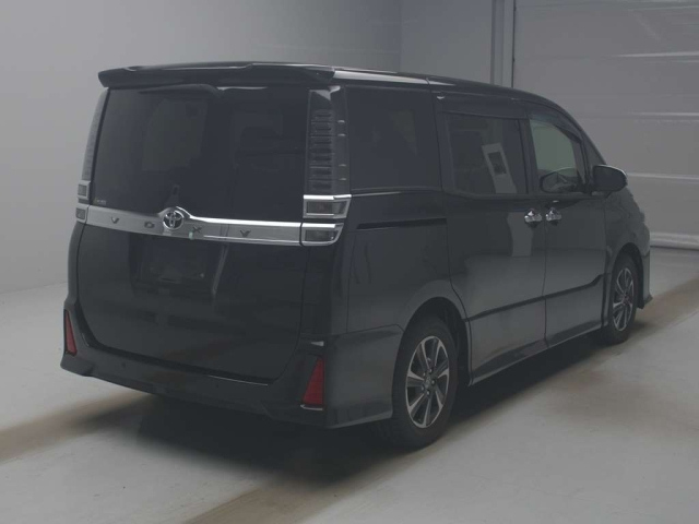 TOYOTA VOXY 2020