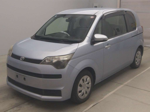 TOYOTA SPADE 2012