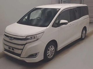 TOYOTA NOAH 2021