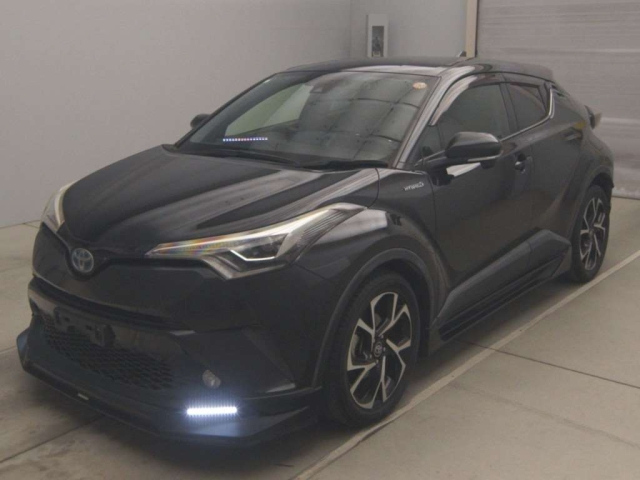 TOYOTA C-HR 2017