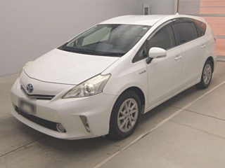 TOYOTA PRIUS ALPHA 2012