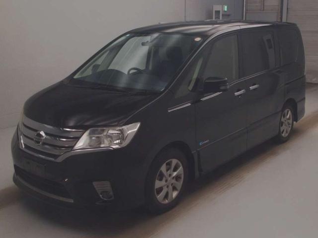 NISSAN SERENA 2013