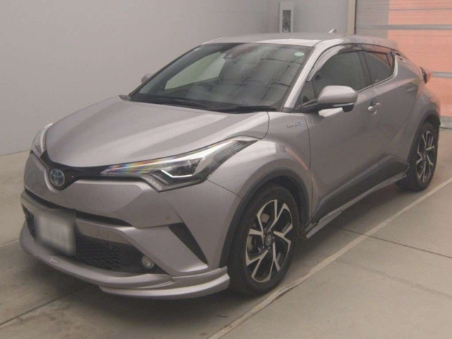 TOYOTA C-HR 2017