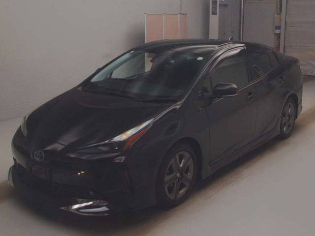 TOYOTA PRIUS 2021