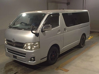 TOYOTA HIACE VAN 2010