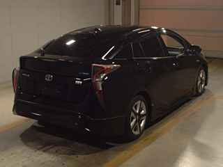 TOYOTA PRIUS 2016