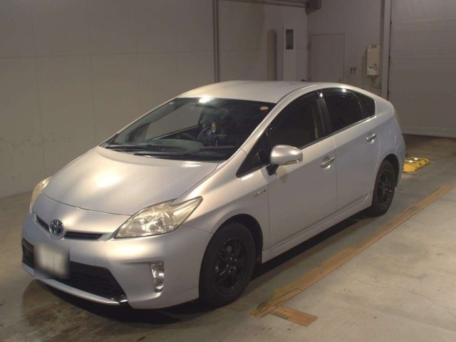 TOYOTA PRIUS 2012