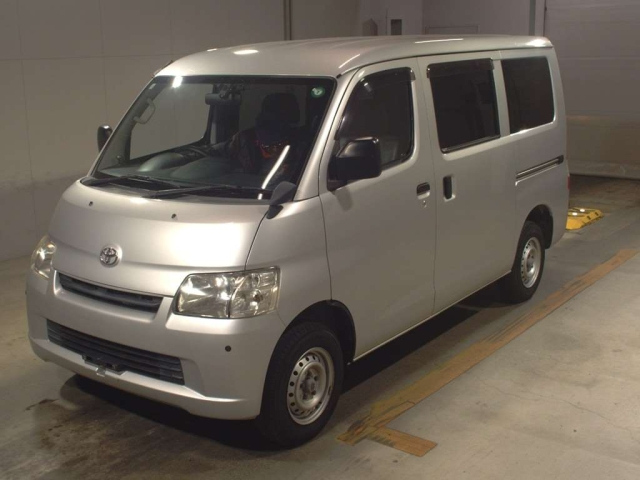 TOYOTA TOWN ACE VAN 2018