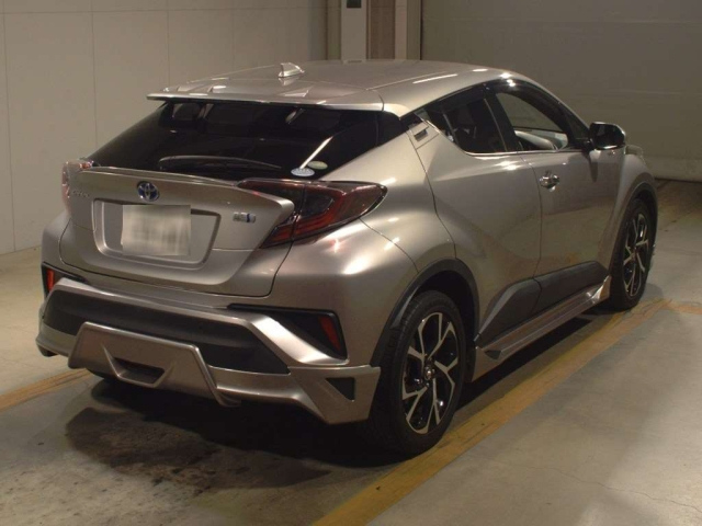TOYOTA C-HR 2018