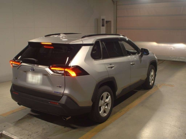 TOYOTA RAV4 2021