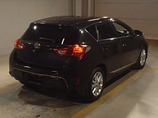 TOYOTA AURIS 2013