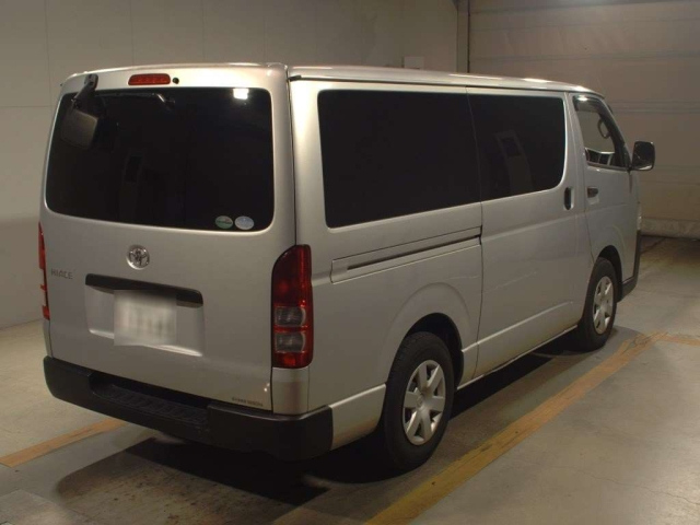 TOYOTA HIACE VAN 2014
