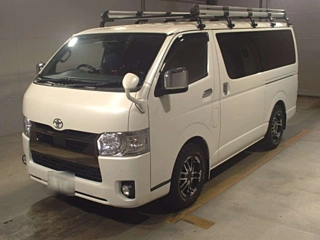 TOYOTA HIACE VAN 2022