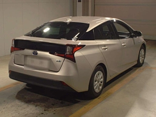 TOYOTA PRIUS 2019