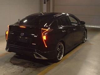 TOYOTA PRIUS 2018