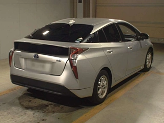 TOYOTA PRIUS 2016