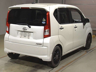 DAIHATSU MOVE 2015