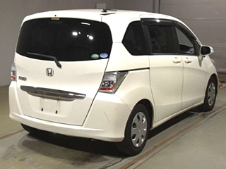HONDA FREED 2013