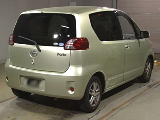 TOYOTA PORTE 2010