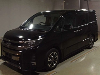 TOYOTA NOAH 2018