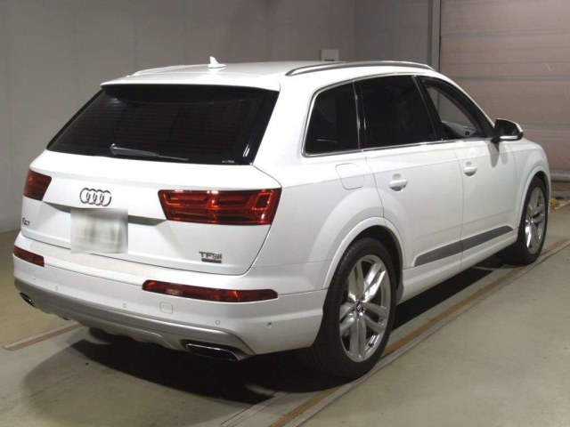 AUDI Q7 2017