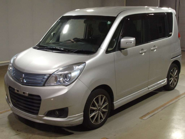 MITSUBISHI DELICA D2 2014