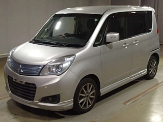MITSUBISHI DELICA D2 2014