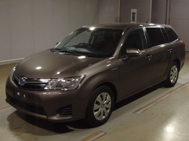 TOYOTA COROLLA FIELDER 2015