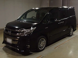 TOYOTA NOAH 2020