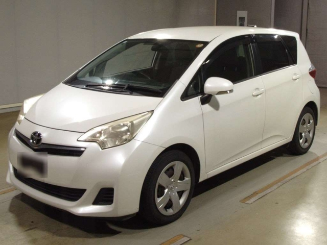 TOYOTA RACTIS 2012