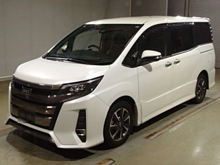 TOYOTA NOAH 2018