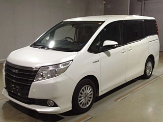 TOYOTA NOAH 2017
