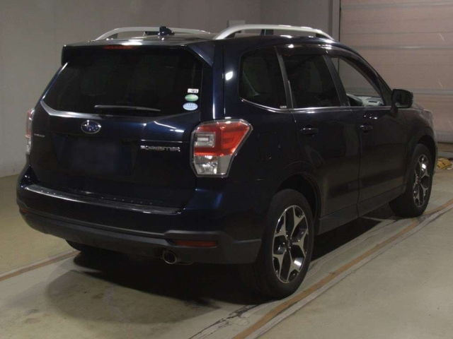 SUBARU FORESTER 2017
