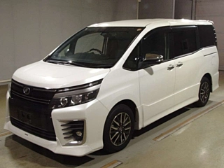 TOYOTA VOXY 2016