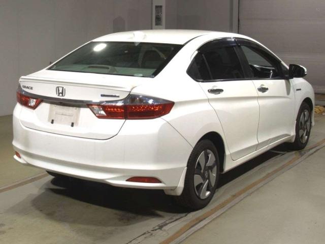 HONDA GRACE 2015